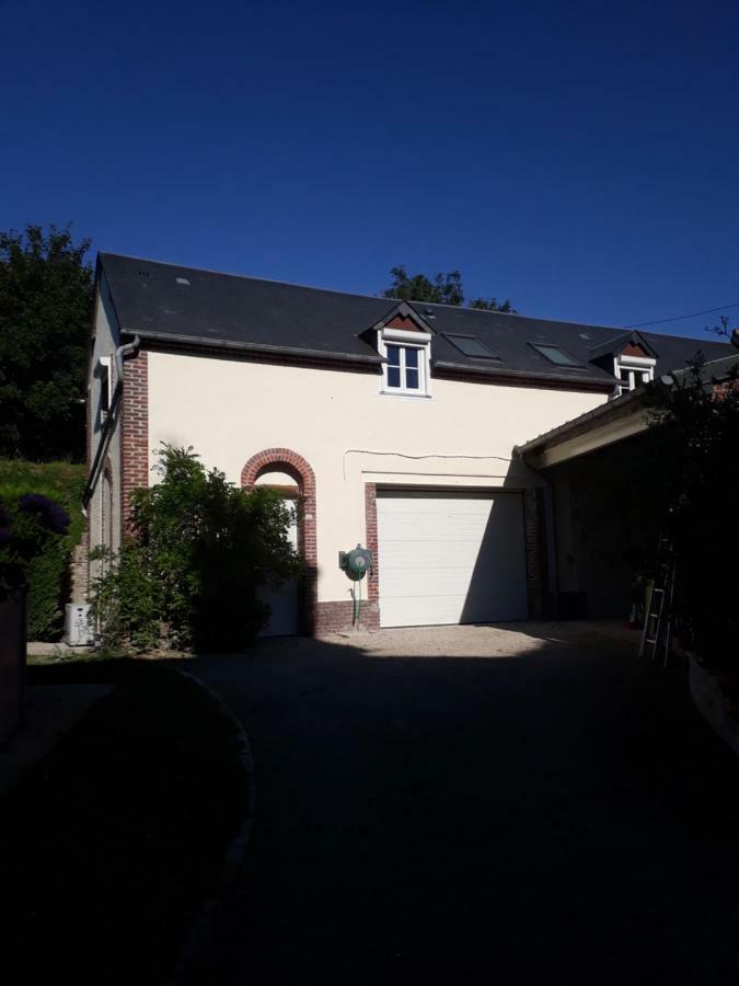 la ville à la campagne Lisieux Extérieur photo